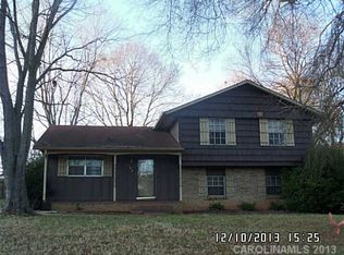 400 King John Cir, Gastonia, NC 28056
