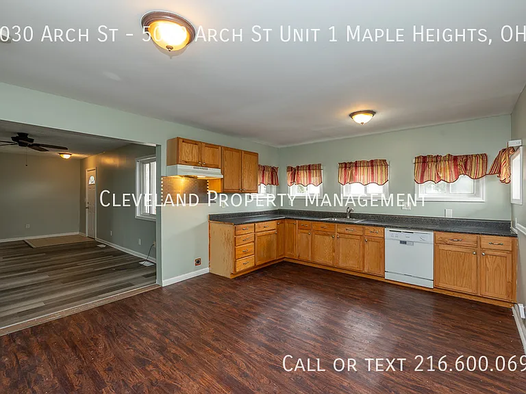 5030 Arch St #1 — Photo 7