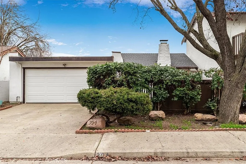 304 Los Verdes Ct photo 1