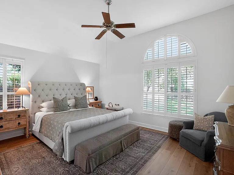 300 N Carriage Hills Dr — Photo 9