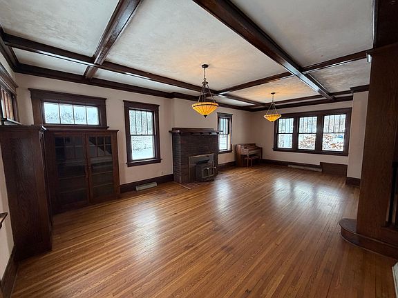 2nd image of 228 W Wisconsin Ave