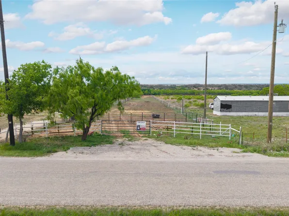 3033 County Road 135, Brownwood, TX 76801