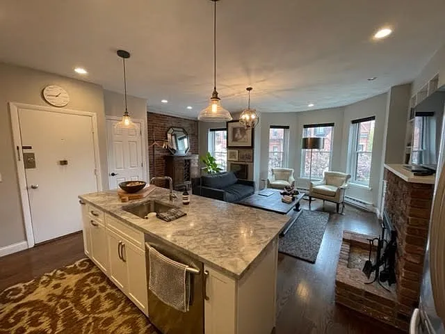 232 W Newton St #E — Photo 7