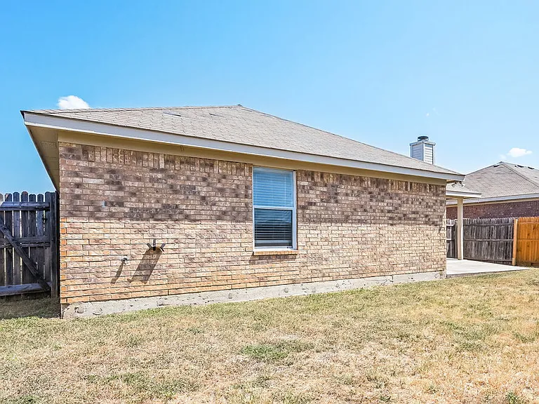 4553 Wheatland Dr — Photo 16