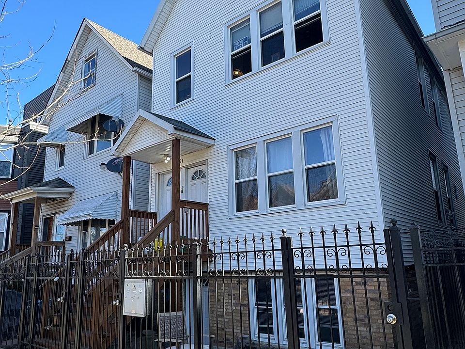 1st image of 1831 N Mozart St Floor Basement