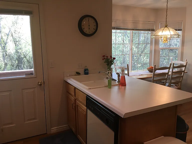1150 E Murray Holladay Rd — Photo 15