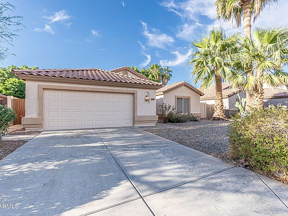 3rd image of 1049 W VAUGHN Avenue