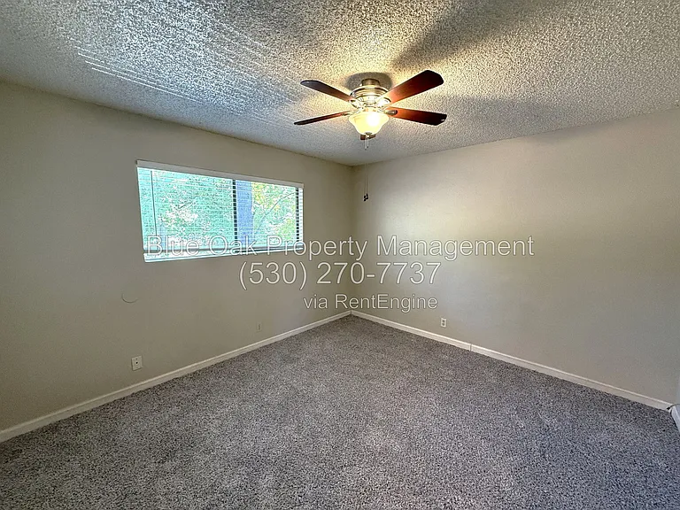 985 Salem St #6 — Photo 6