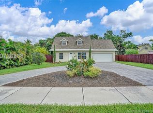 1585 NE 38th St, Oakland Park, FL 33334