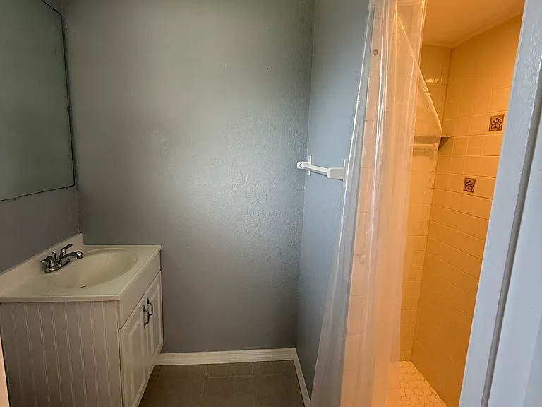 1223 Guild St — Photo 3