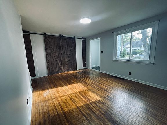 3rd image of 57 Seabrook St