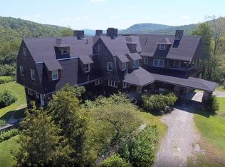 194-196 Leland Rd, Becket, MA 01223