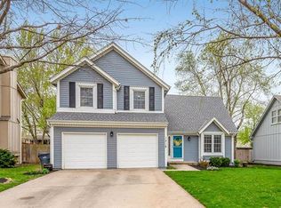 1318 E 153rd Ter, Olathe, KS 66062