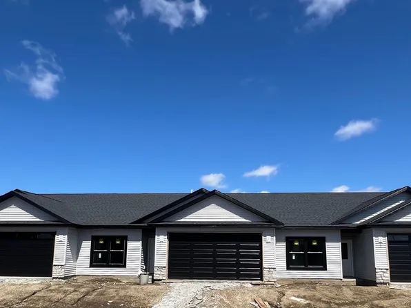 1704 Redbud Cir #101, Eldridge, IA 52748