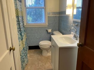 1811 Saint Marys Blvd #B, Jefferson City, MO 65109