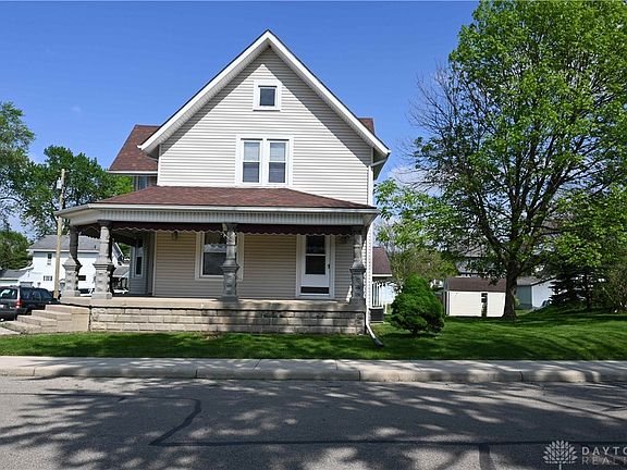 2nd image of 121 Taylor St