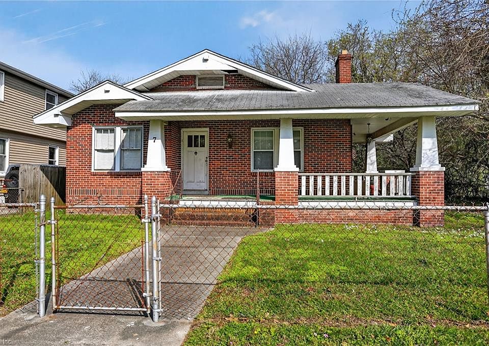 1st image of 7 S Cypress St