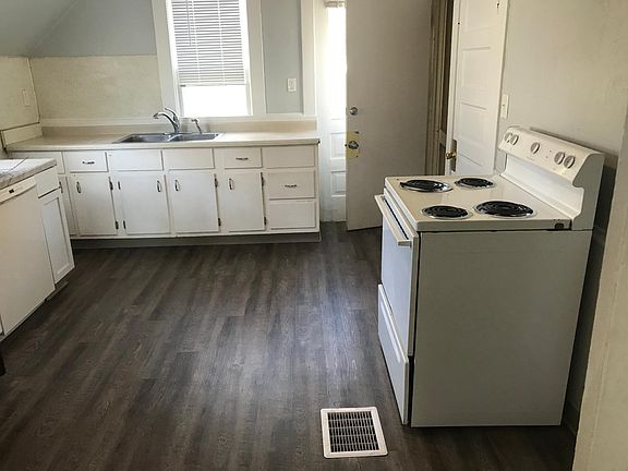 5th image of 85 E 16th St #2