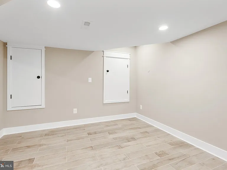 3129 Fait Ave — Photo 21
