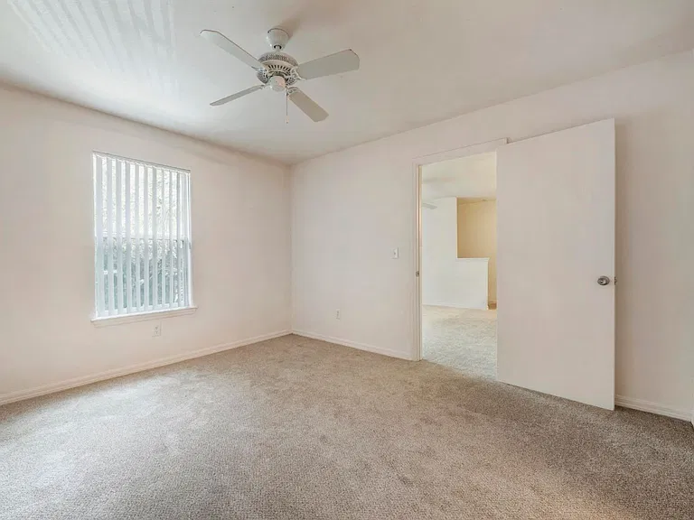 Park Villas Apartments — Photo 19