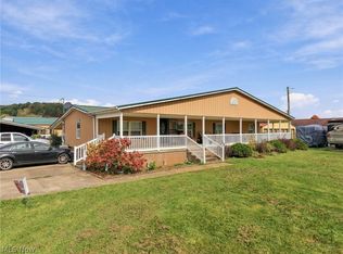 6157 Alliance Rd NW, Malvern, OH 44644