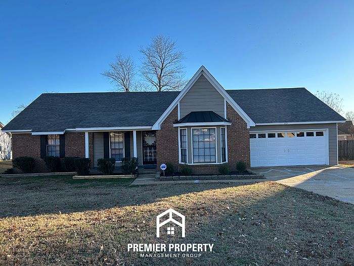 1st image of 807 Greencliff Dr