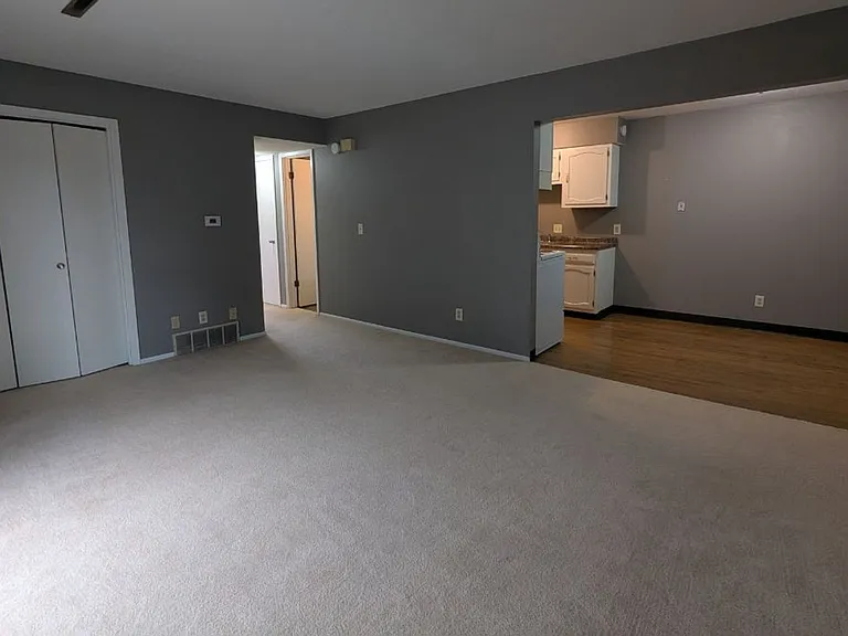 3758 W 9th St — Photo 3