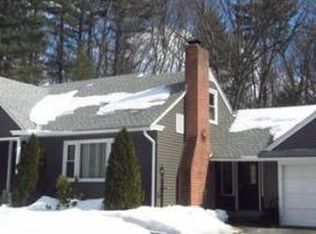 39 Gold St, Greenfield, MA 01301