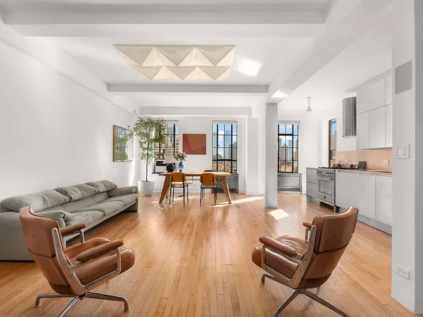 353 W 56th St APT 10F, New York, NY 10019