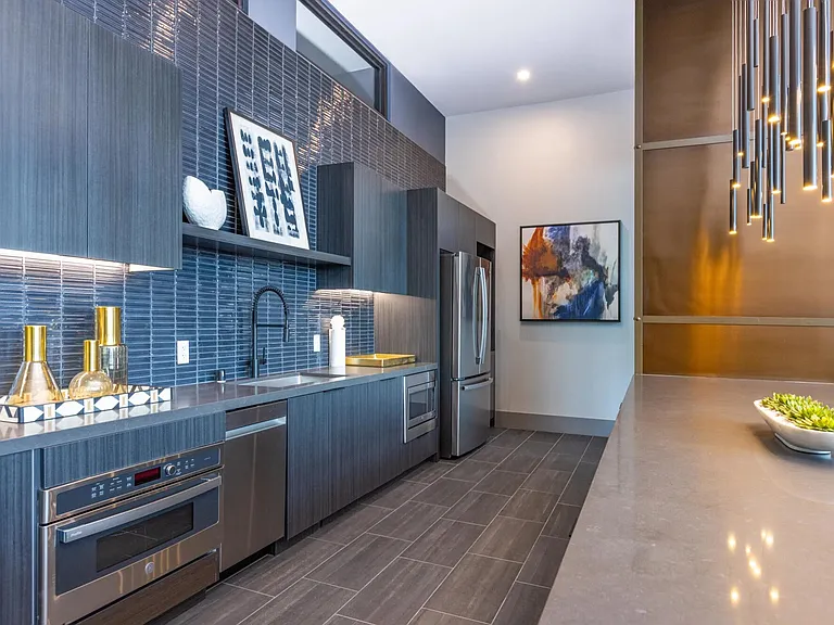 Zeta Apartments — Photo 19
