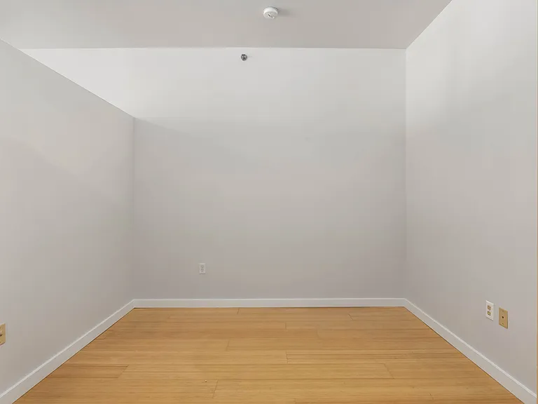2717 Western Ave #5006 — Photo 12