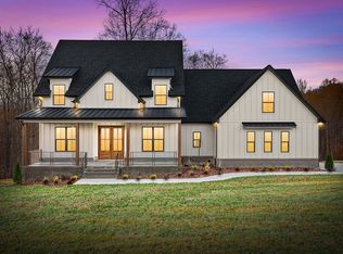 1319 Shady Grove Rd, Clarksville, TN 37043