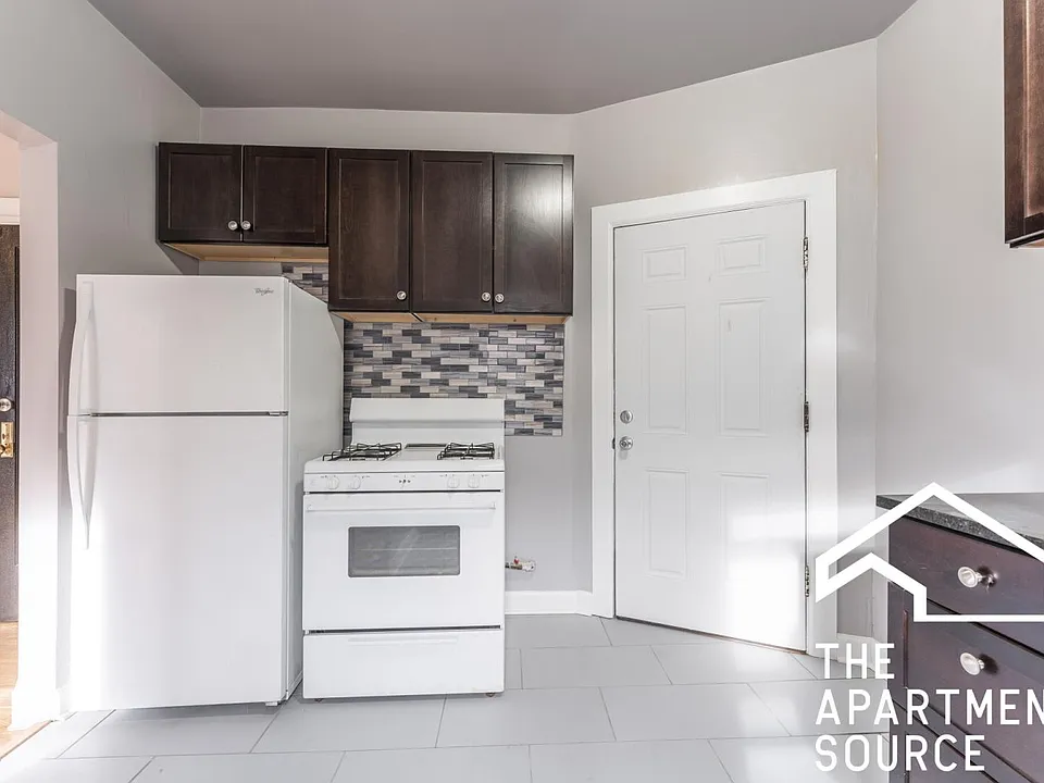 6349 N Magnolia Ave #3-A