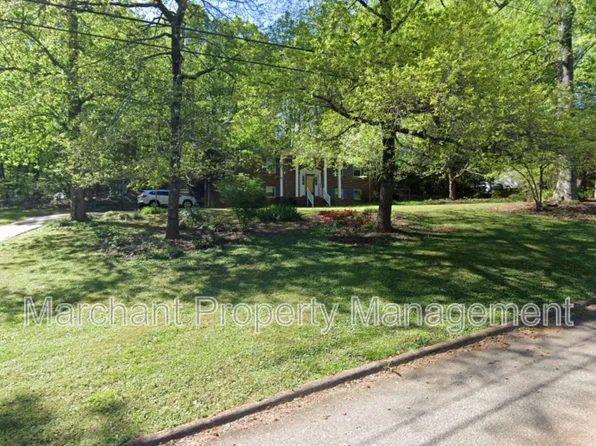 8 Laconia Dr, Travelers Rest, SC 29690