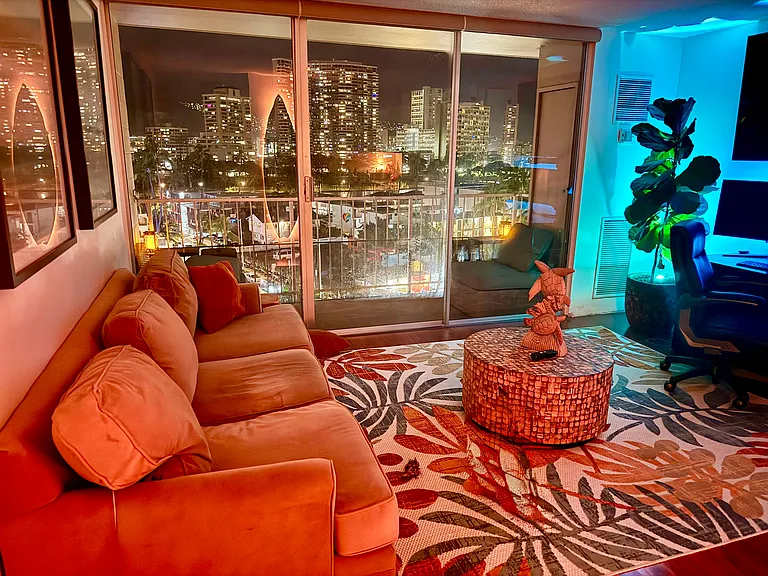 1925 Kalakaua Ave #907 — Photo 2