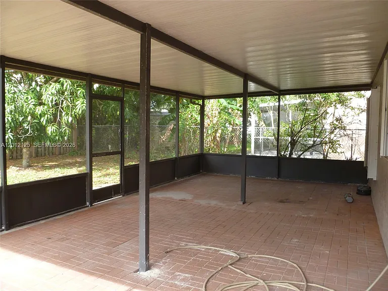 8820 SW 13th St — Photo 5