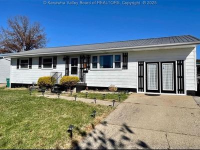 145 Vaturia Dr, Hurricane, WV, 25526