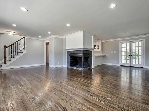 4th image of 90 Harbor Ln