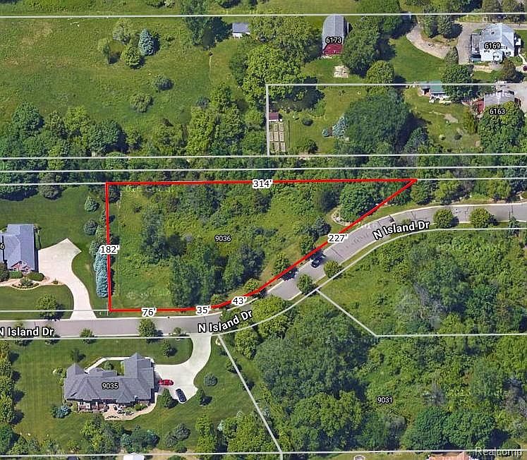 1st image of 9036 N Island Dr