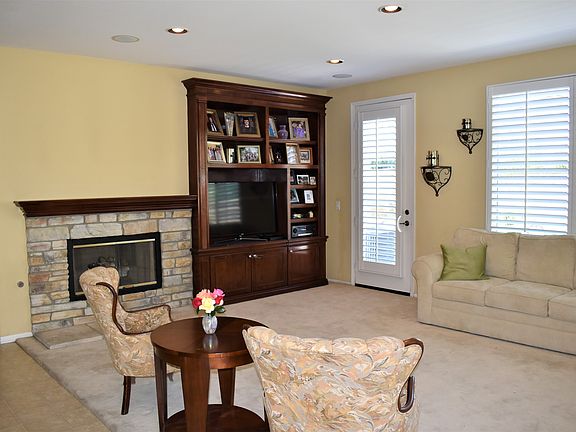 FR, Fpl, Custom Cabinets