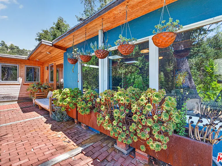 1738 Topanga Skyline Dr — Photo 62