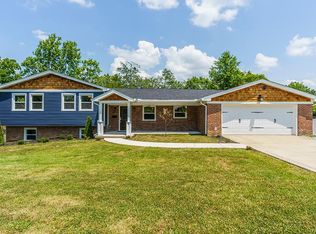 3465 Castleton Hl, Lexington, KY 40517