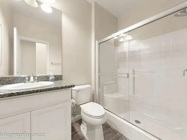 1381 Huntington Hts — Photo 8