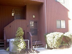 2nd image of 385 N Greeley Ave