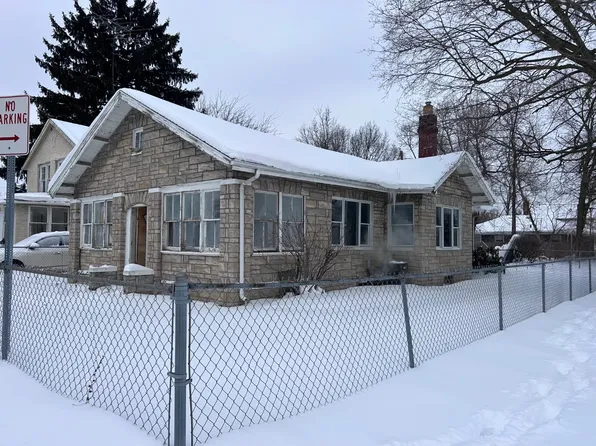 1117 W Indiana Ave, South Bend, IN 46613