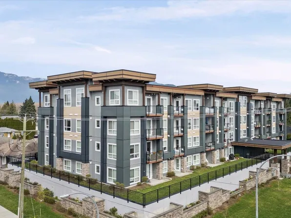 9450 Robson St #112, Chilliwack, BC V2P 4E4