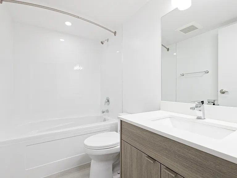 1777 Frances St — Photo 13