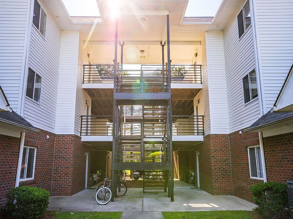 2nd image of 330 Brownlea Dr APT 5E