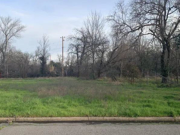 1st St, Anderson, CA 96007