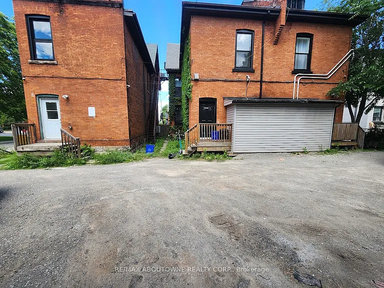 498 Main St E #1A — Photo 12